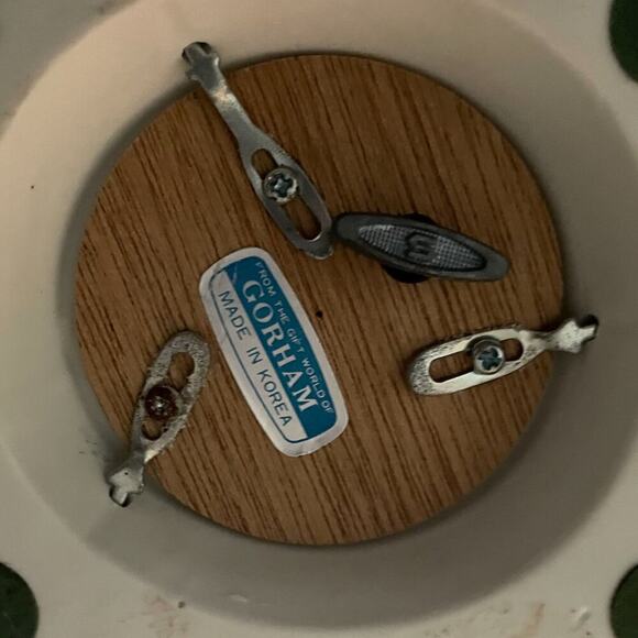 Vintage Gorham Porcelain White Doves Music Box "Love Story" - Picture 5 of 6